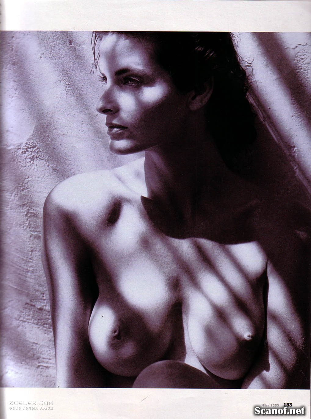 Голая Джоан Северанс на фото для мужских журналов.
